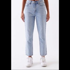 COPY - Light Blue High-Waisted Mom Jeans